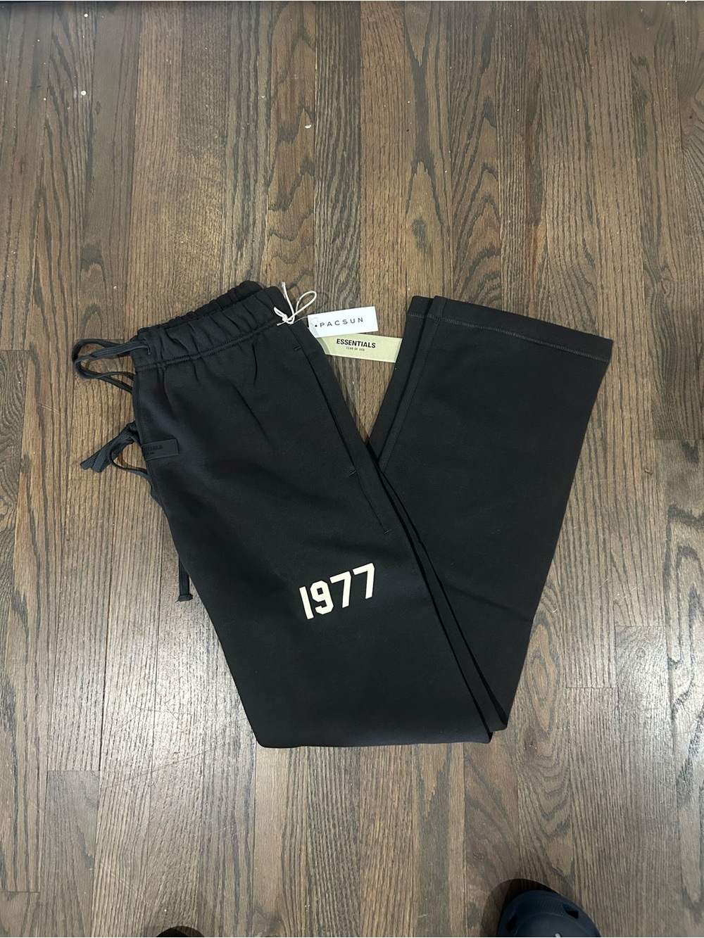 PacSun Essentials Men’s Black Sweatpants with 1977 Detail